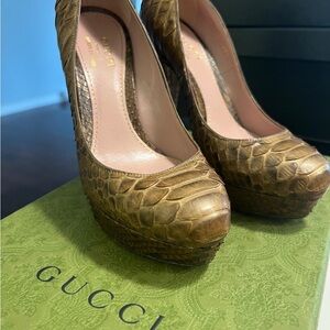 The shoes are new, we bought them in France and never wore them.